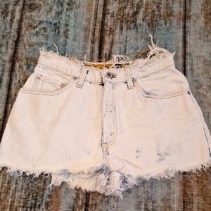 Levi's White Frayed Hem Denim Shorts